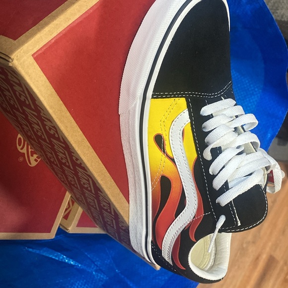 New beautiful vans - Picture 9 of 9